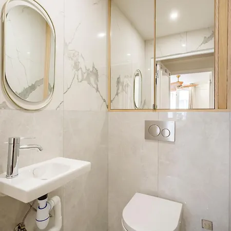 Merveil - Luxury - Champs Elysees -st George Apartment